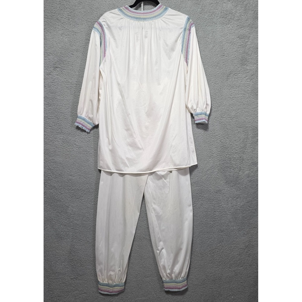 Vel Made Womens 80s White Nylon Tricot Pajama Set Smocking Granny Chic Vintage